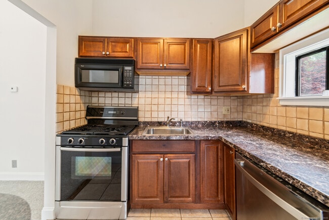 Building Photo - 19 Keeler Close Unit 19 Rental