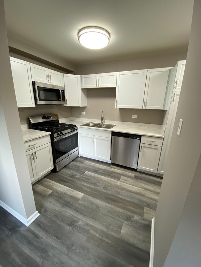 Carriage House Apartments LLC - Carriage House Apartments LLC