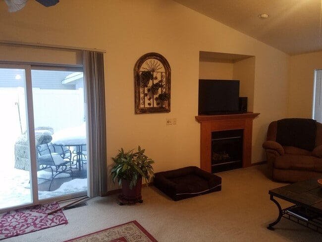 Building Photo - 13177-13179 43rd Ave Unit 13177 Rental