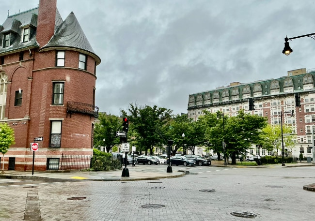 Photo - 636 Beacon St Apartments Unit 303