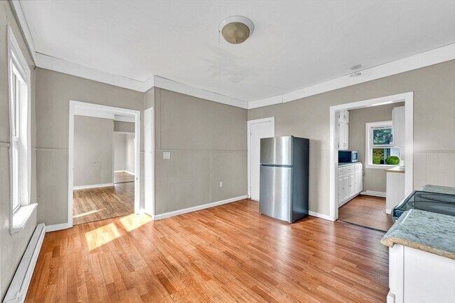 Photo - 8 Newport St Apartment Unit 2