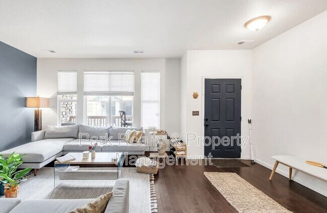 Photo - 571 S Mobile Pl