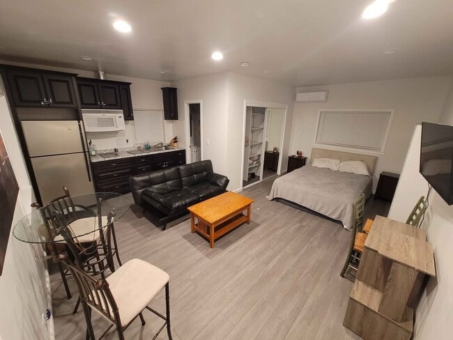 Photo - 21366 Mission Blvd