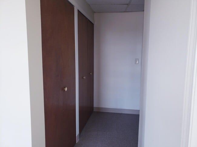 Photo - Burritt House