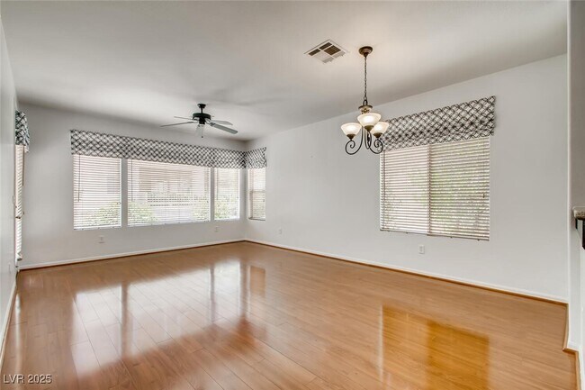 Photo - 5389 Progresso St