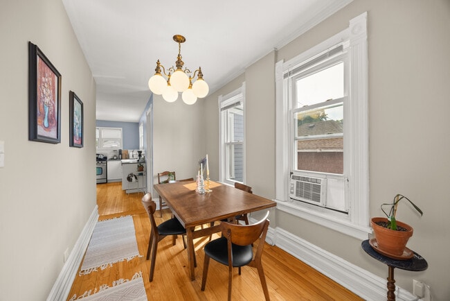 Photo - 501 Elgin Ave