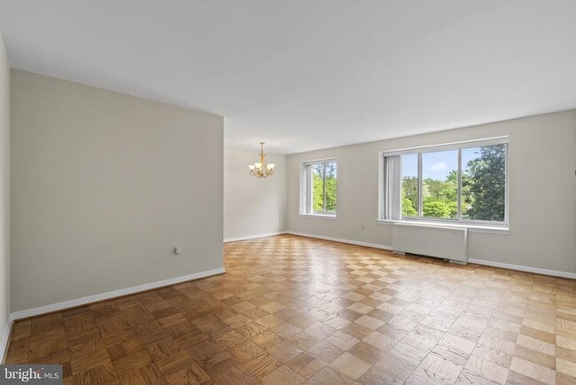 Photo - 3000 Spout Run Pkwy Unidad A206