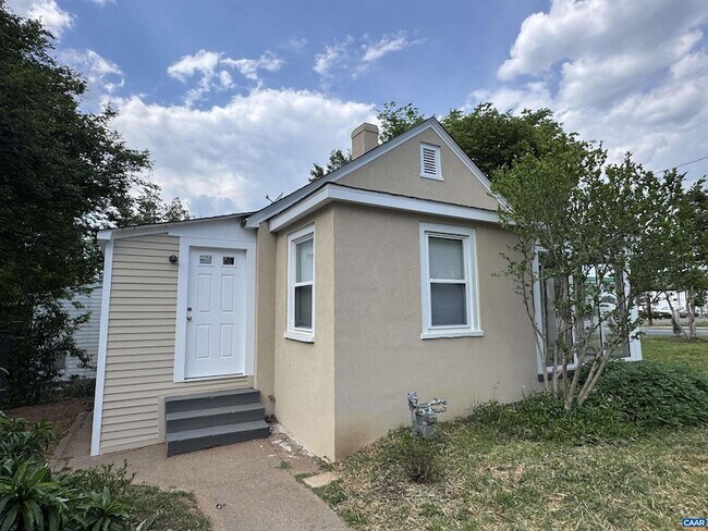 Photo - 704 Druid Ave