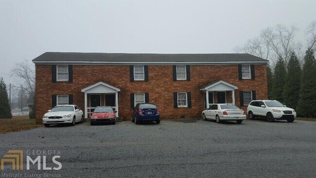 Building Photo - 303 Cedar Creek Rd Unit G