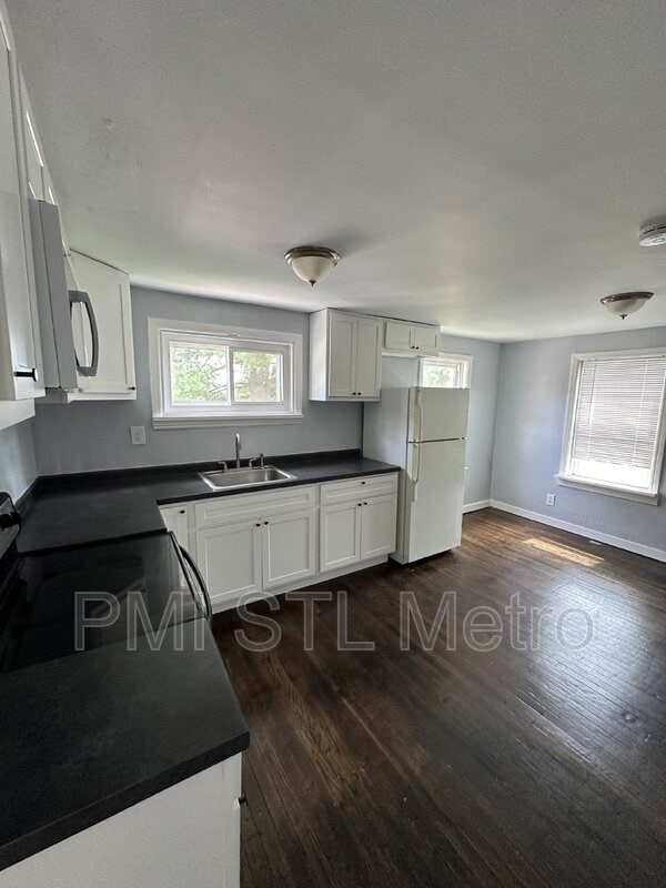 Photo - 10301 Page Ave