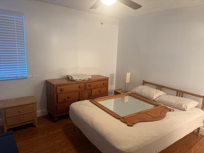 820 NE 212th Terrace Unit 4