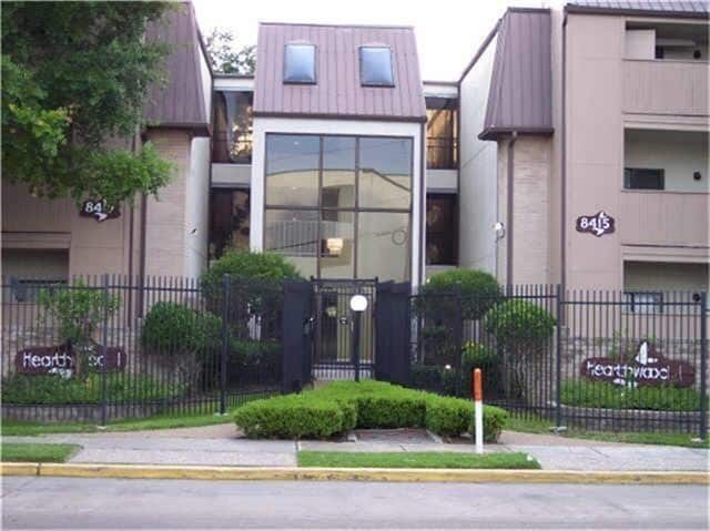 Building Photo - 8415 Hearth Dr