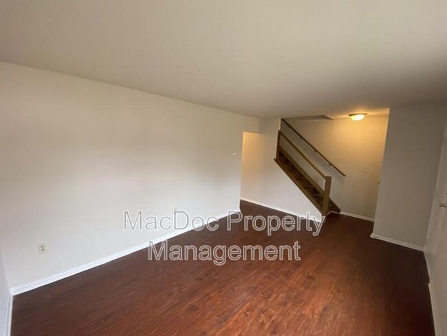 Photo - 928 Bellows Ave