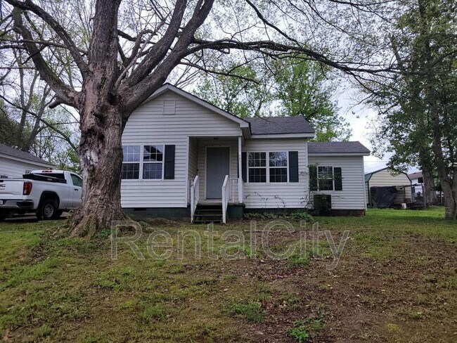 Photo - 189 E South St House