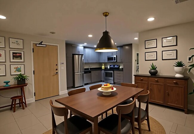 Building Photo - 557 Columbus Ave Unit B3 Rental