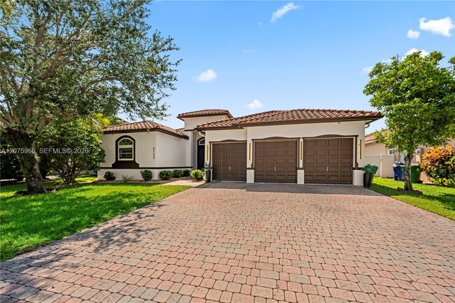 Photo - 2133 SW 118th Ave