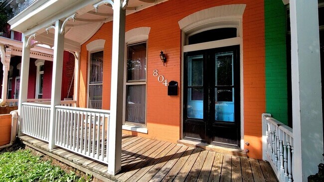 Photo - 804 W Marshall St