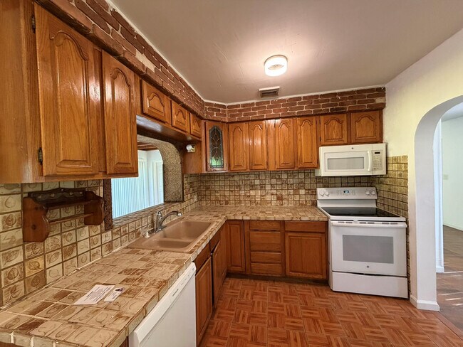 Photo - 14131 NW 3rd Ave