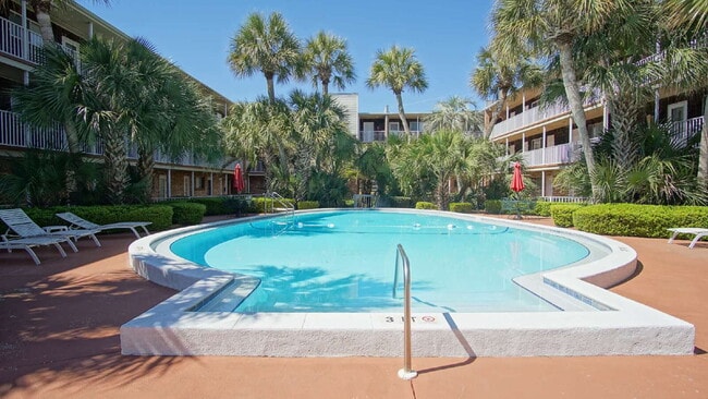 Photo - Coastal Condo Living with Pensacola Bay Views, Waterfront Pool Access & Prime Location Near Downt...