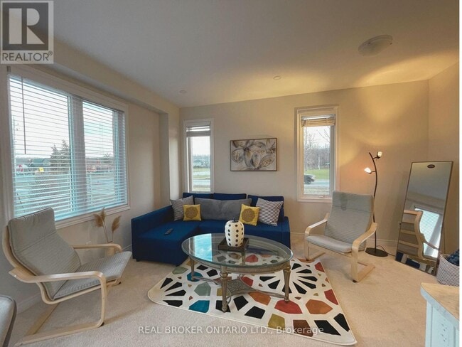 Photo - 2 Mockingbird Ln