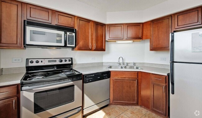 Building Photo - 1715 Chicago Ave Rental