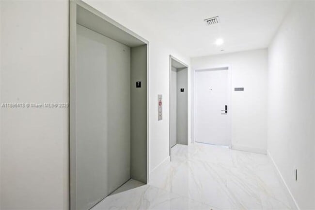 Photo - 700 NE 24th St Unit 700 NE 24th St  702