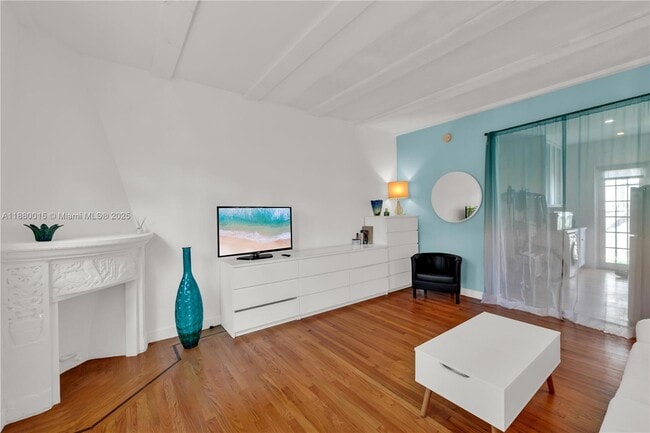 Building Photo - 439 15th St Unit 2 Rental
