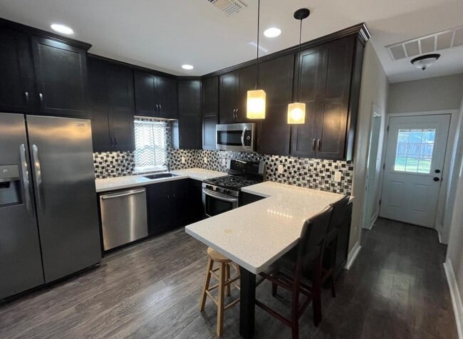 Photo - 406 E Forrest St