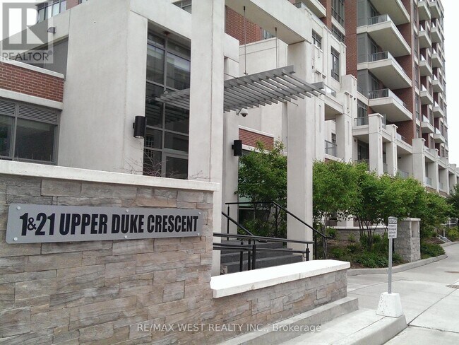 Photo - 1 Upper Duke Crescent Unité 409A