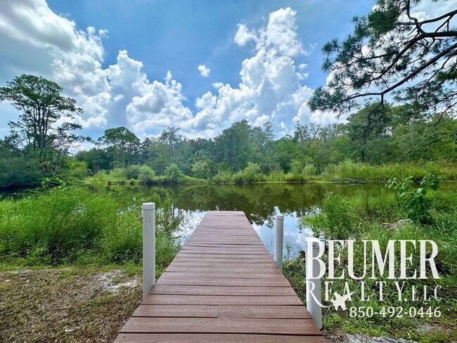 Photo - Charming Updated 2br/1ba Mid-Century Cottage