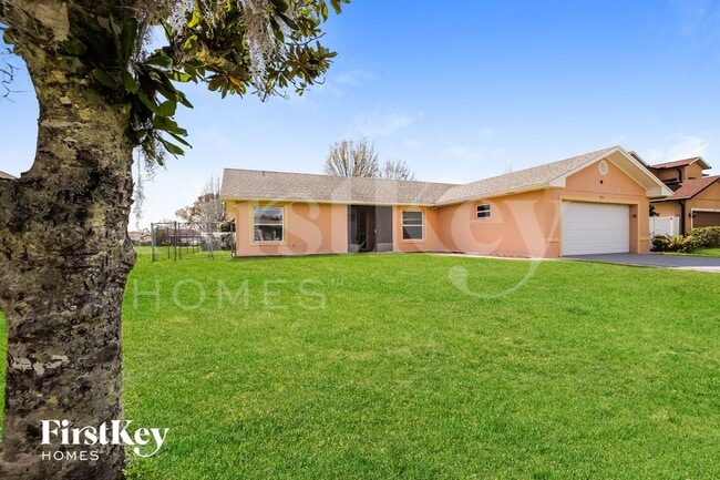 724 Dromedary Dr