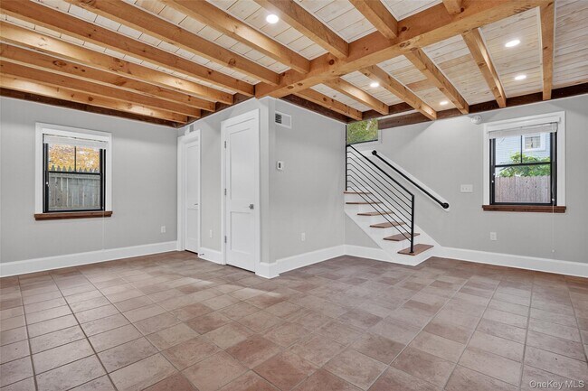 Photo - 52 Ackerman St