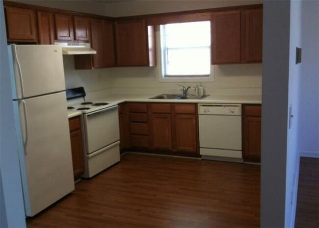 Photo - 400 Rosehip Ln Unit B