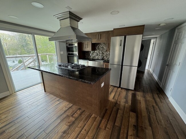 Building Photo - 24 Epworth St Unit 2
