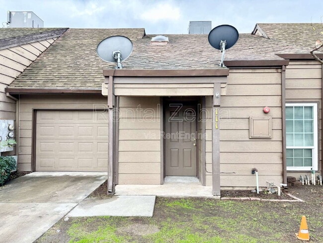 Building Photo - 1131 Colorado Ave Unit 111