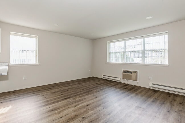 Zen Long Island at Bay Shore 55+ Community