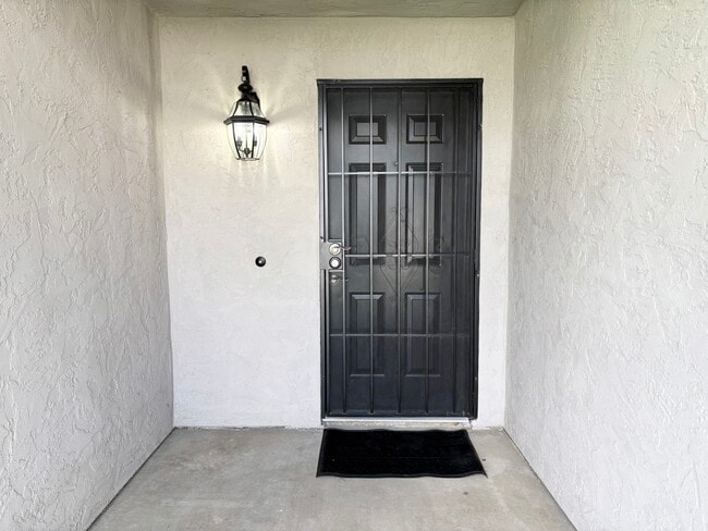 Photo - 3571 Lake Crest Dr