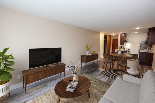 Building Photo - Riverside Flats Rental