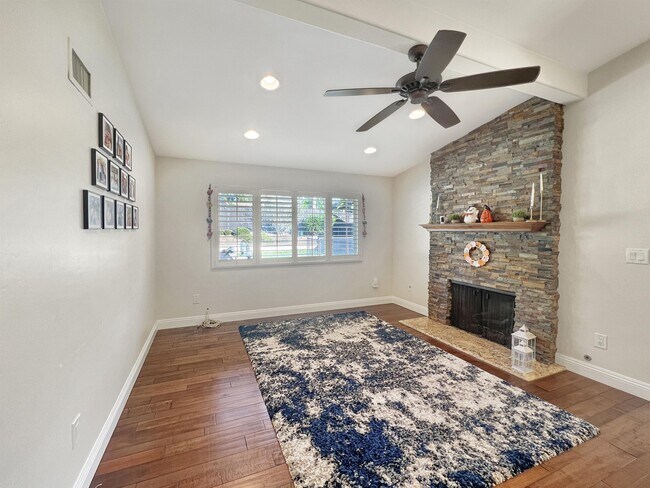 Photo - 12942 Francine Terrace