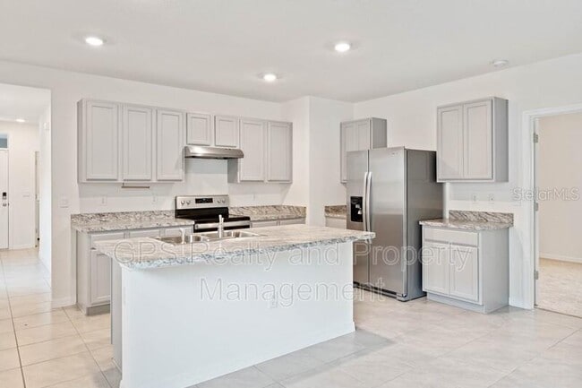 Photo - 739 Chinoy Rd