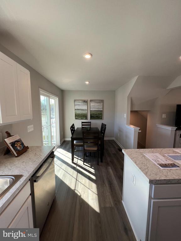 Photo - 141 Grand St