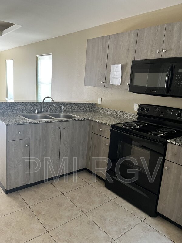 Photo - 2913 Linda Vista St Unit C