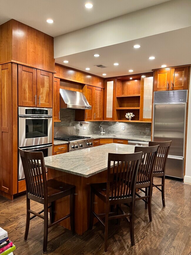 Photo - 832 S Bishop St Unidad Bishop Unti 1