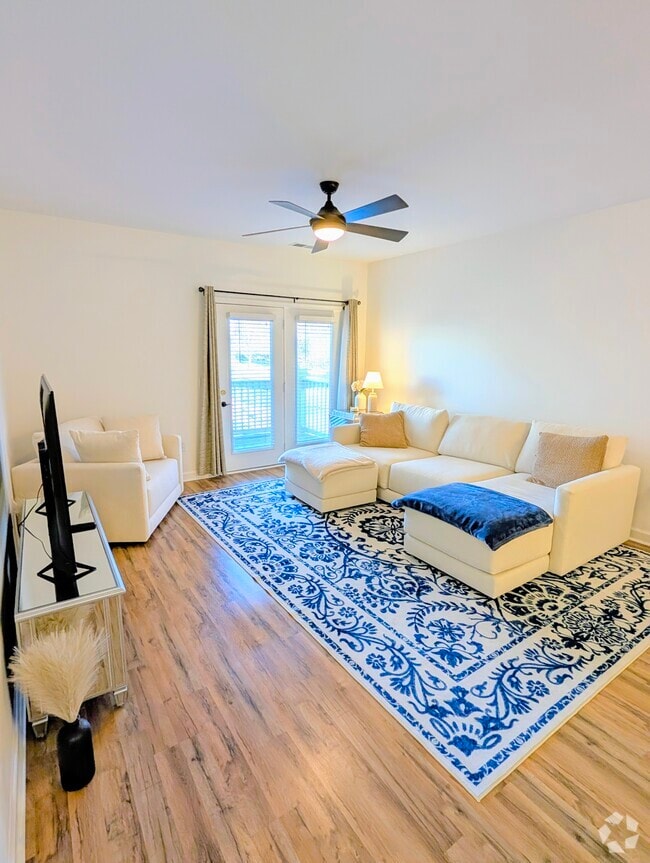 Building Photo - 17168 Red Feather Dr Unit 17168 Rental