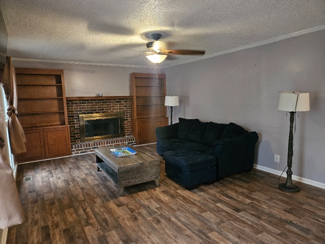 Photo - 536 Shadow Moss Dr