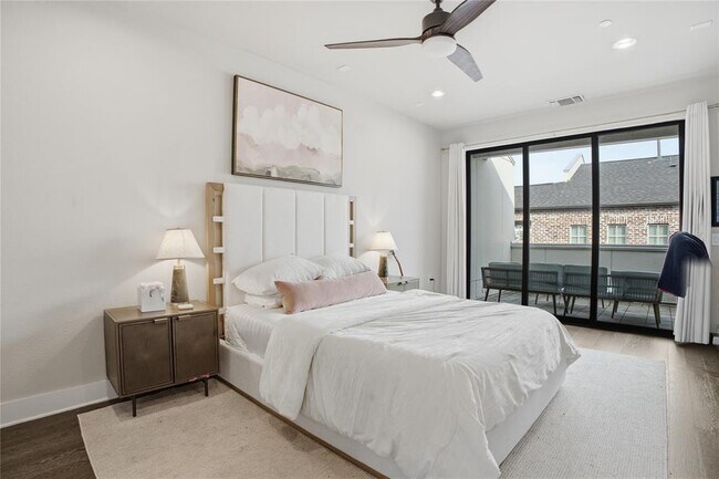 Photo - 1411 Town Creek Dr