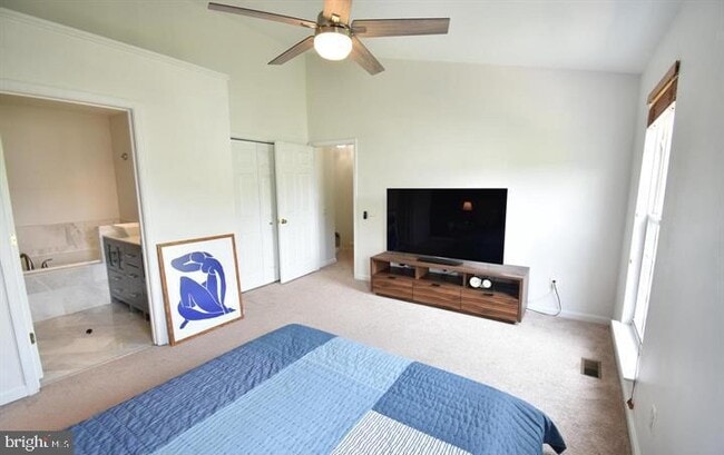 Building Photo - 12755 Fair Crest Ct Unit 25-303