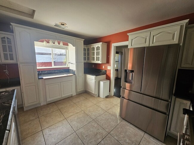 Photo - 133 N Tassajara Dr