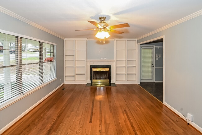 Photo - 808 Ridgecrest Dr