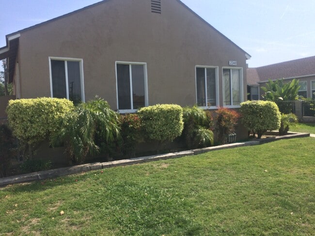 Photo - 2240 Euclid Ave Unidad 2240